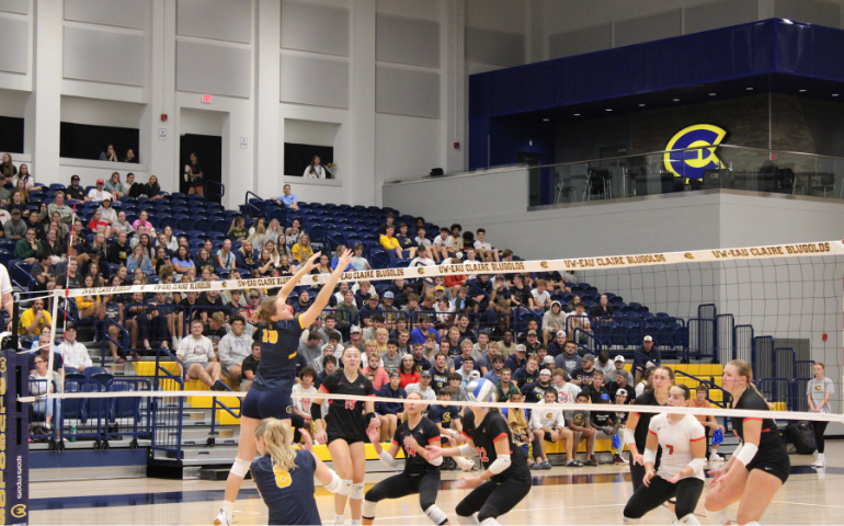Blugold Volleyball Scrimmages