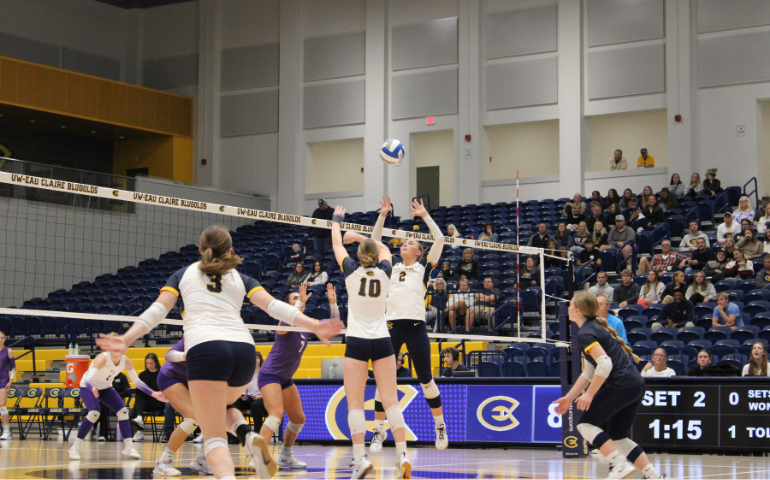UW-Eau Claire Blugolds vs. University of Northwestern